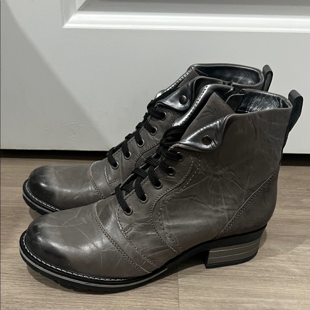 Dromedaris‎ Karissa Scrunched Gray Lace-Up Boots, Women's Size 41 or 10-10.5 - Picture 7 of 14